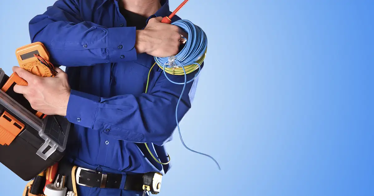 image of cable repair man